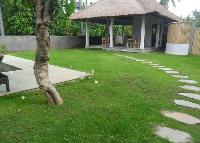 Ju\'Blu Hotel
